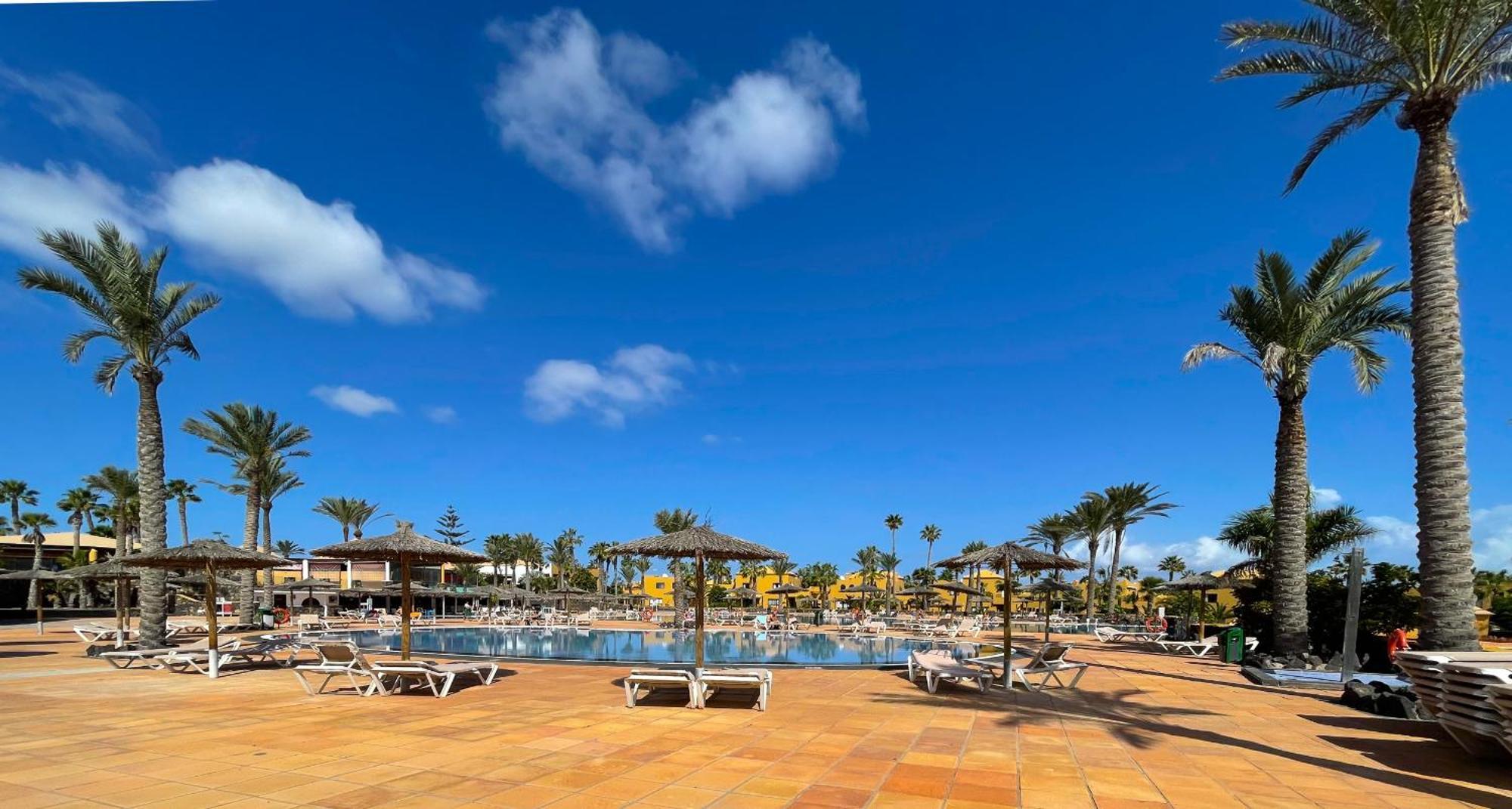 Appartement B-Rent Casa Angela Pool View à Corralejo Extérieur photo