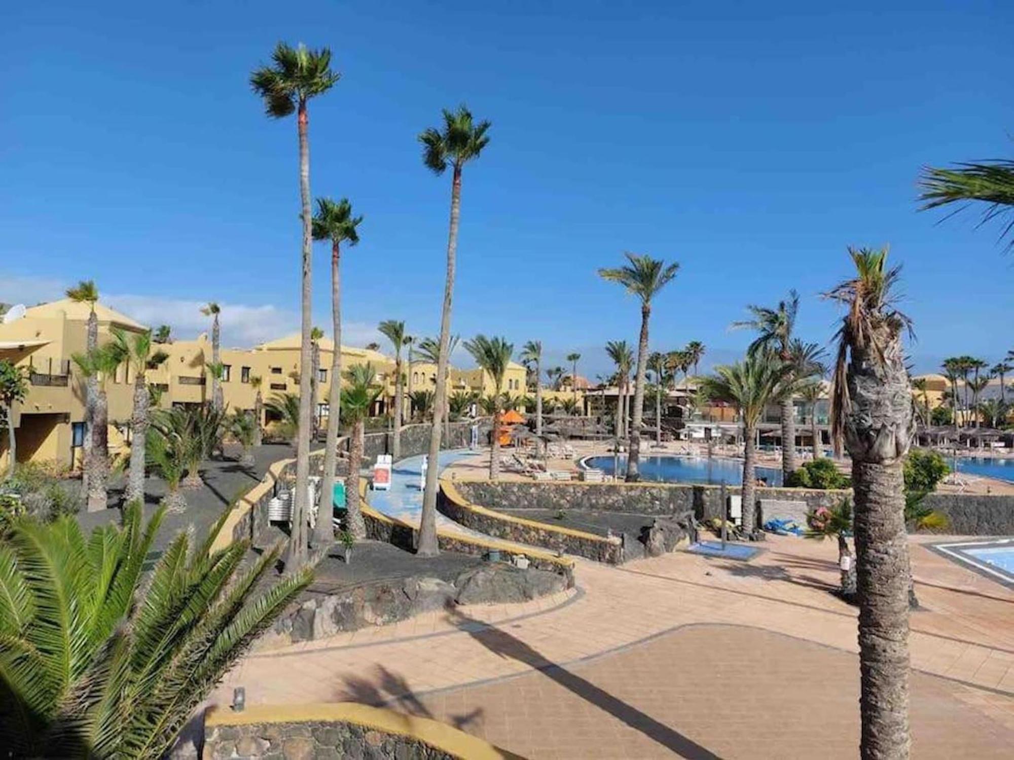 Appartement B-Rent Casa Angela Pool View à Corralejo Extérieur photo